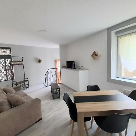 Le Travers Apartment Joigny Luaran gambar